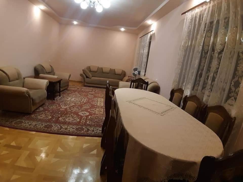 Green garden Կանաչ այգի Idzjevan Buitenkant foto
